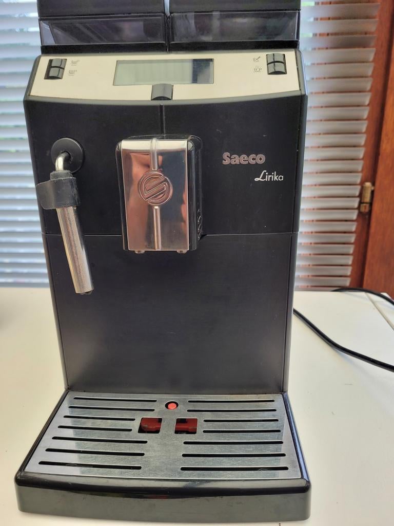 Machine a café saeco Lirika, Electroménager, Cafetières