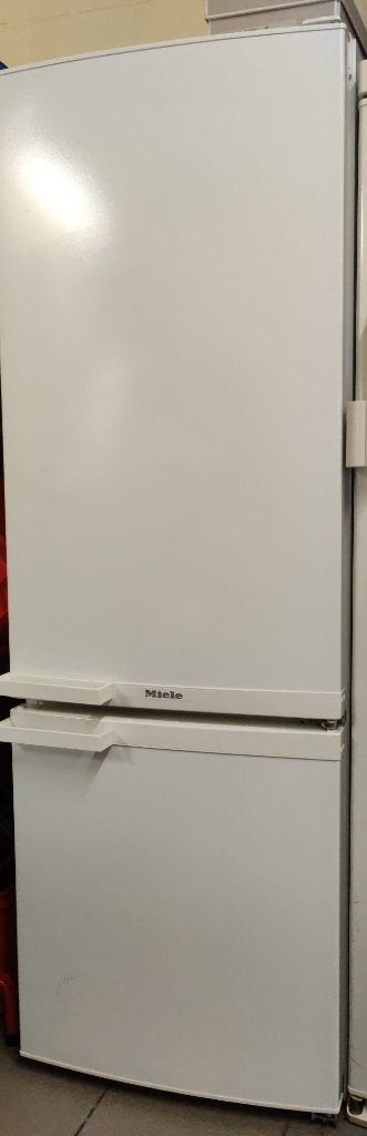 Koelkast met diepvries Miele, Elektronische apparatuur, Ophalen, Gebruikt, Met aparte vriezer