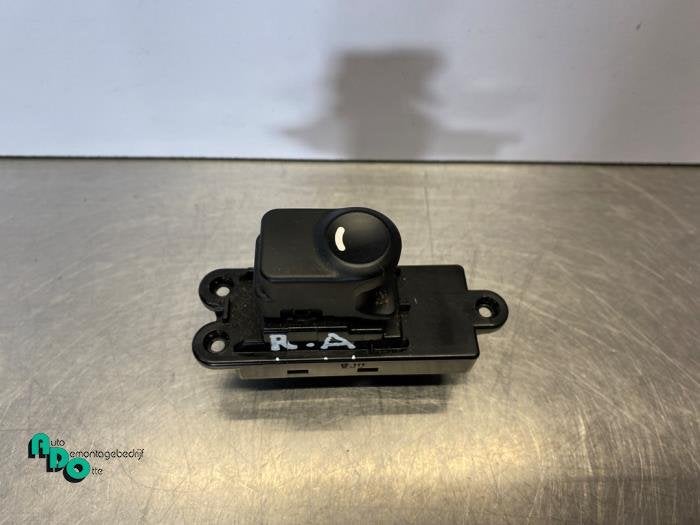 Commutateur vitre électrique d'un Hyundai I30 (I30 07-), Autos : Pièces & Accessoires, -, 3 mois de garantie, Utilisé, Hyundai