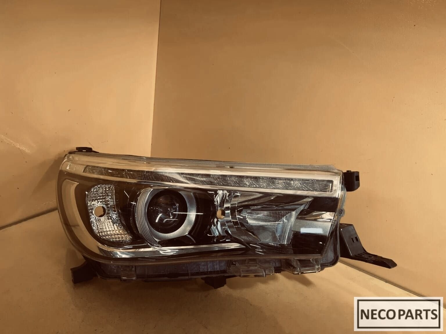 Koplamp rechts origineel TOYOTA HILUX FULL LED 16-21, -, Toyota, Utilisé, -