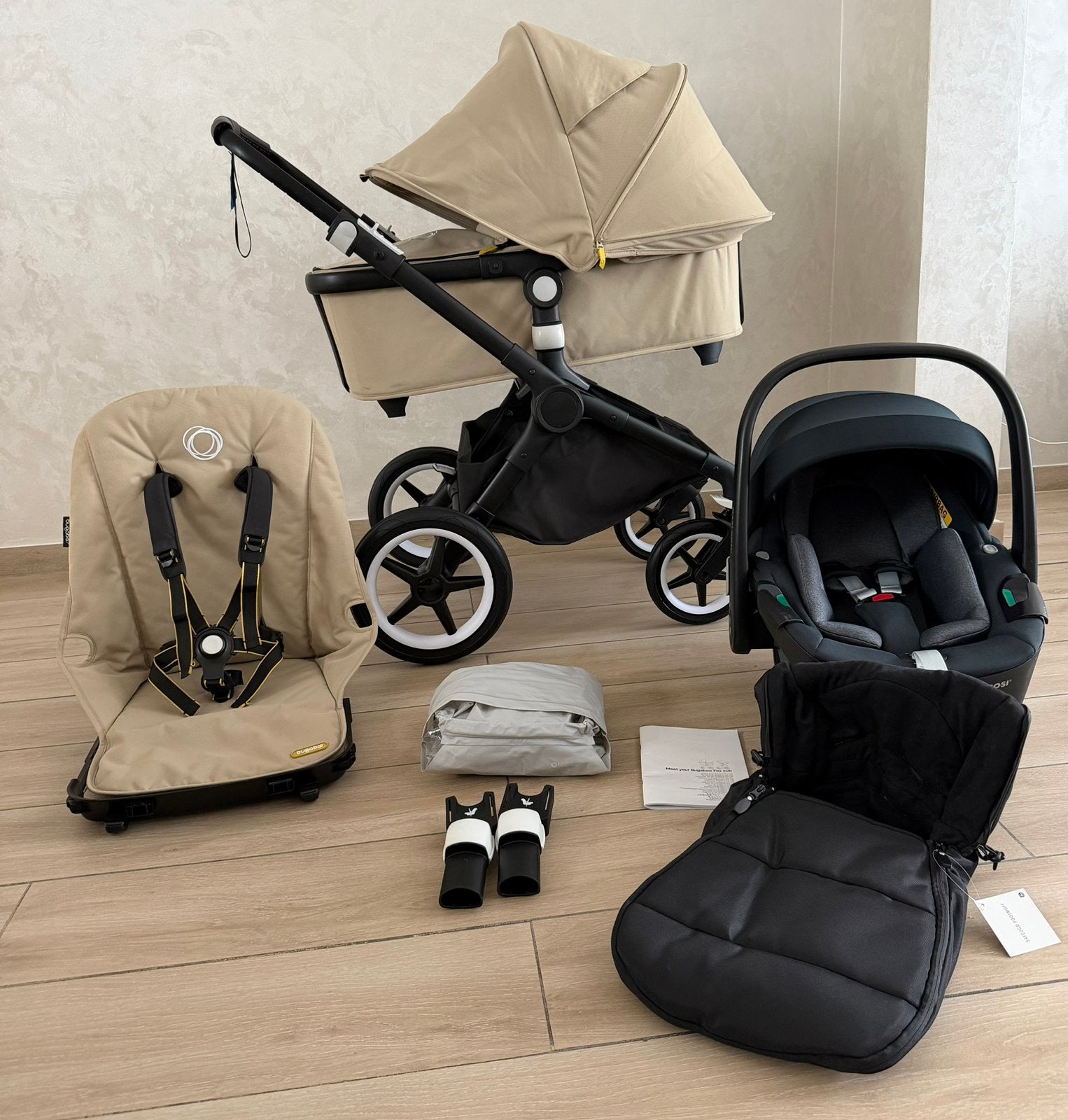 Bugaboo Fox Cub Complete, 3 en 1, noir et beige désert, Enfants & Bébés, Enlèvement ou Envoi, Couverture pieds, Babygeluk, Comme neuf