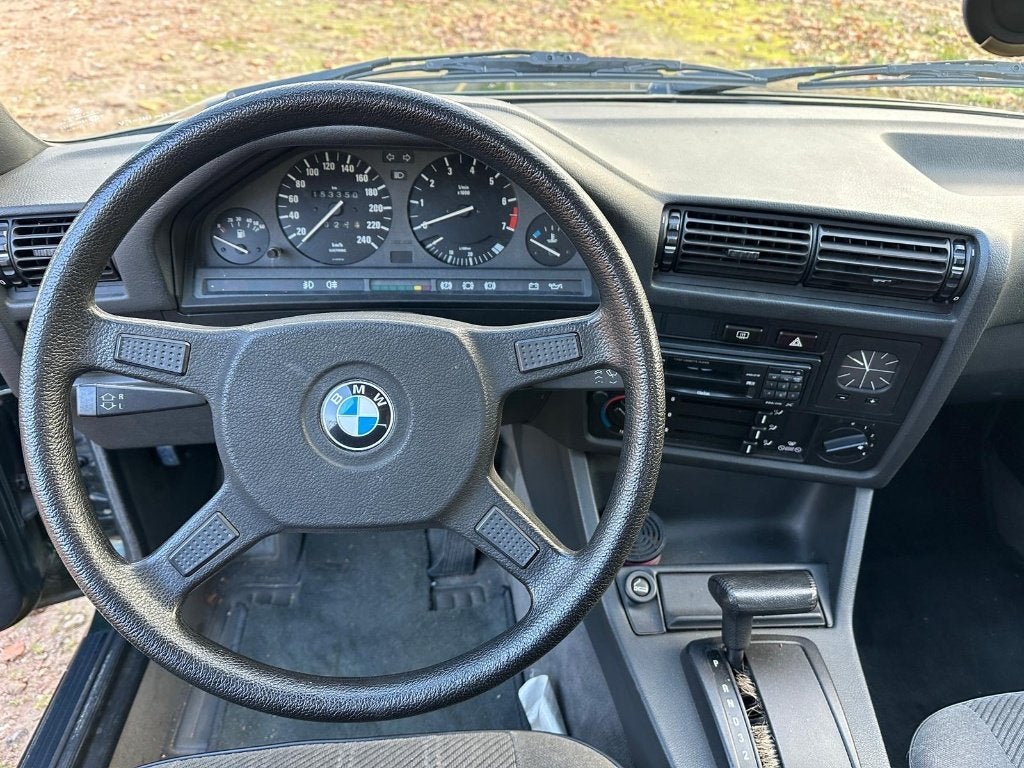 Bmw 320 automaat 4 Deurs E30 Model, Autos, BMW, Achat, 4 portes, Entreprise, Automatique