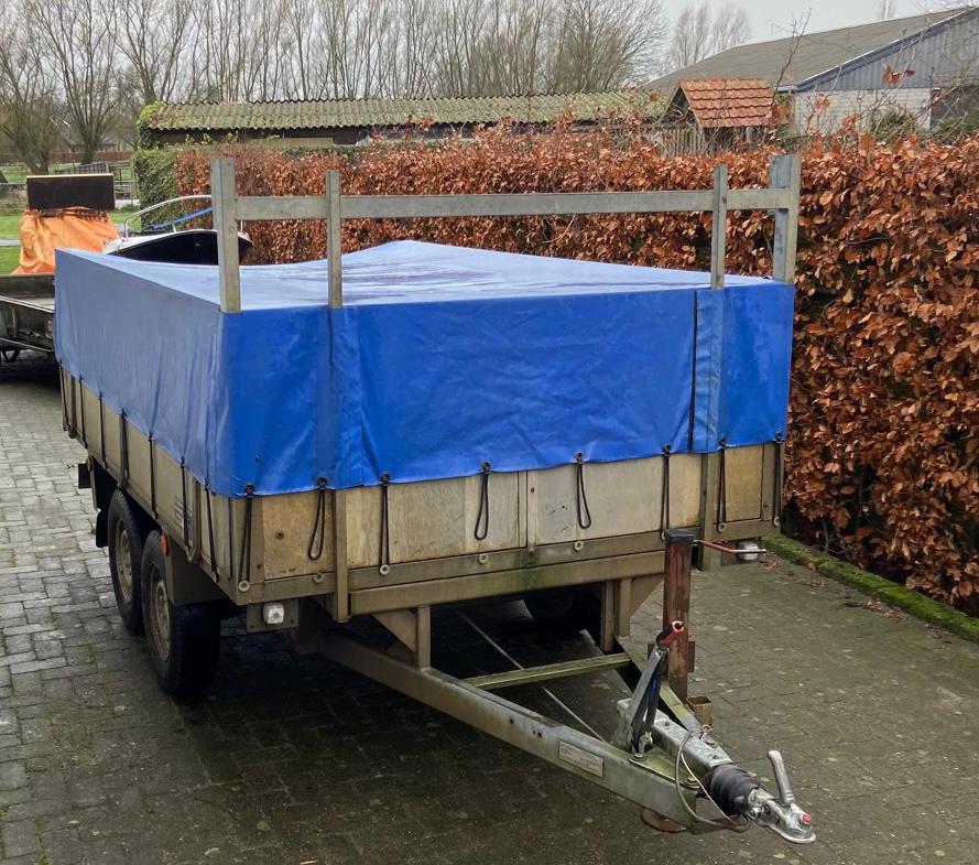 Aanhanger remork dubbel asser met oprijplaten, Enlèvement, Comme neuf
