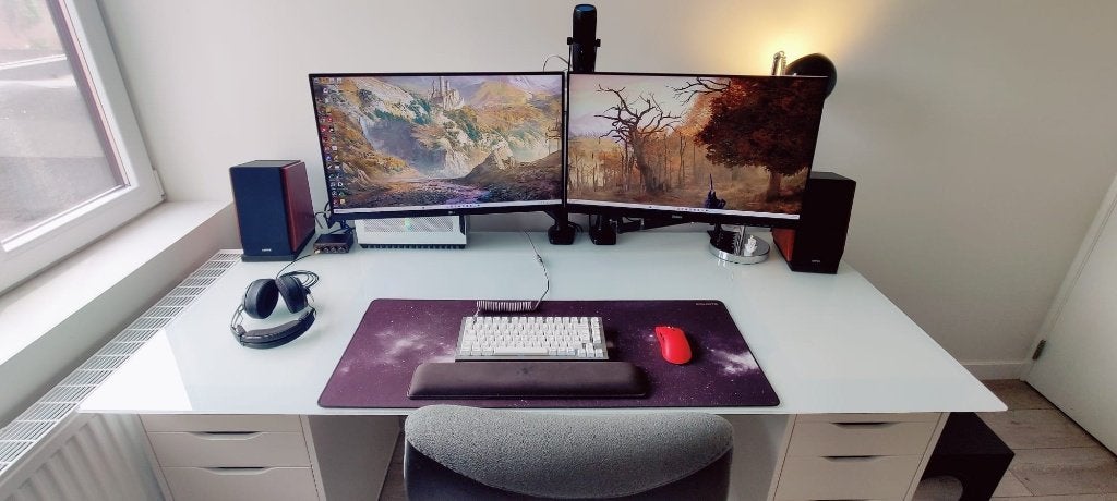 Monitor setup - 2x 27 inch IPS 1440P (LG & Iiyama) + armen), Gebruikt, IPS, 101 t/m 150 Hz, In hoogte verstelbaar