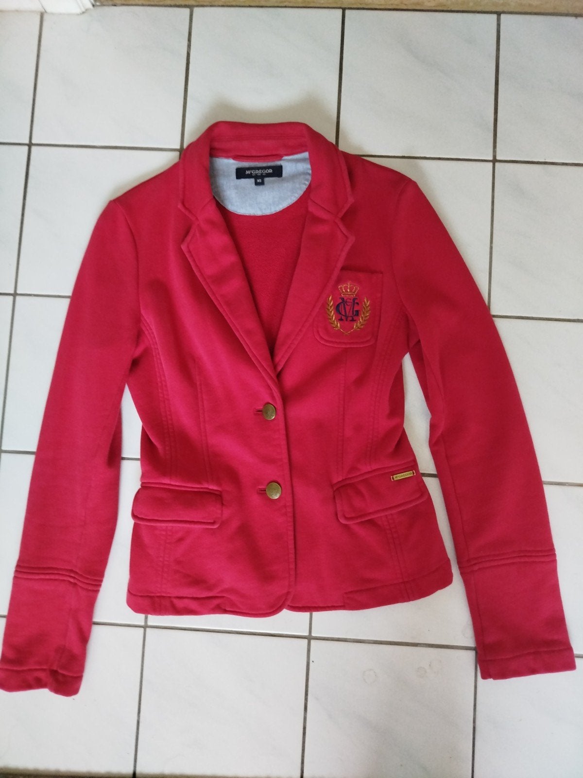 Blazer Mc Gregor maat xs, Vêtements | Femmes, Vestes & Costumes, Enlèvement ou Envoi, Taille 34 (XS) ou plus petite, Rouge