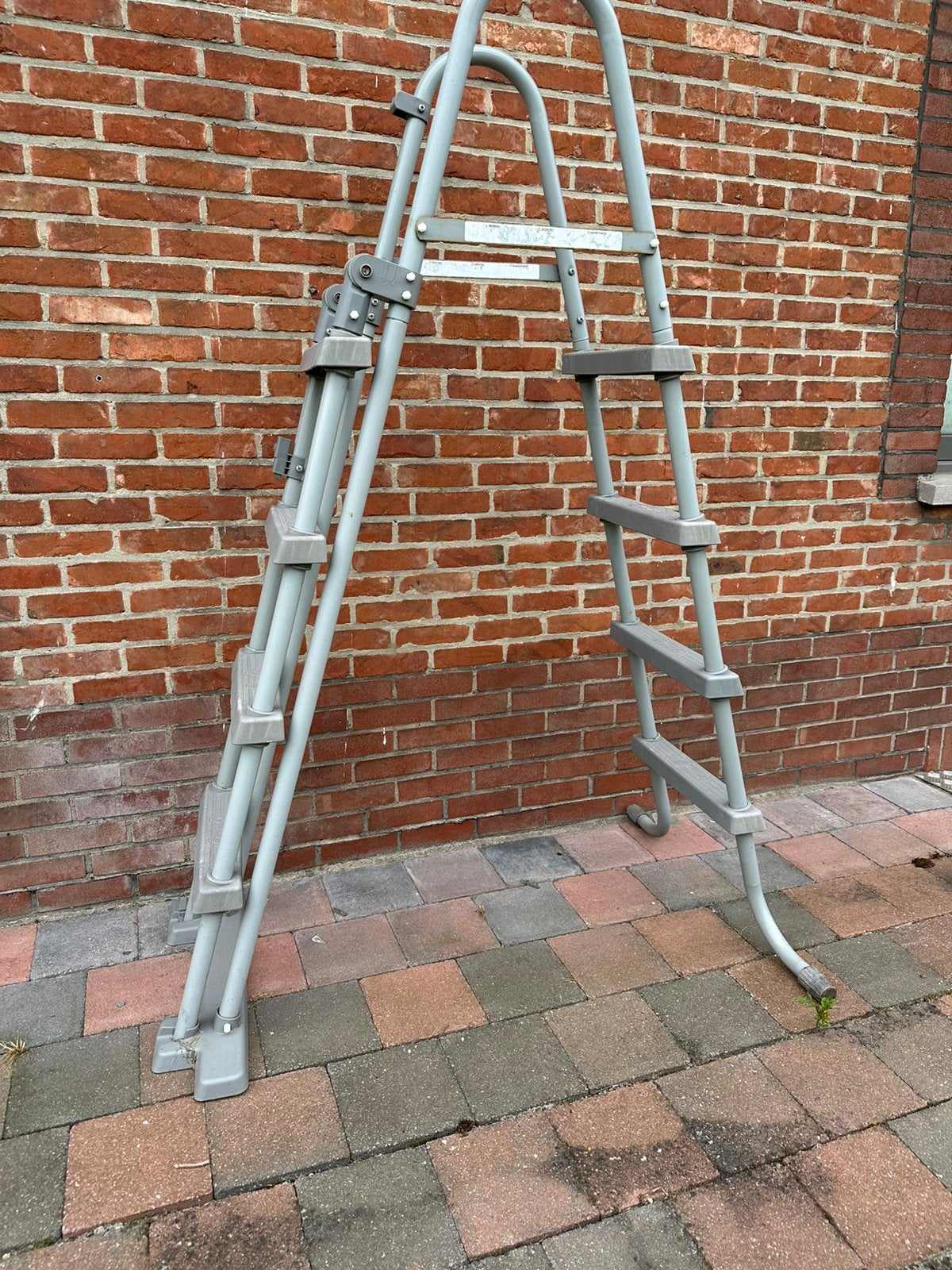 Zwembadladder, Ophalen, Zo goed als nieuw, Ladder