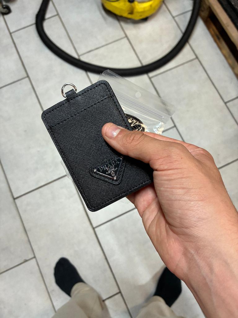 Prada Cardholder, Handtassen en Accessoires, Portemonnees, Overige merken, Zwart, Nieuw, Ophalen of Verzenden
