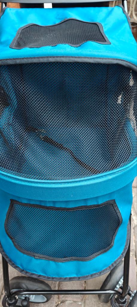 Buggy voor de hond. Blauw met zwart. Prachtig en in orde, Dieren en Toebehoren, Ophalen