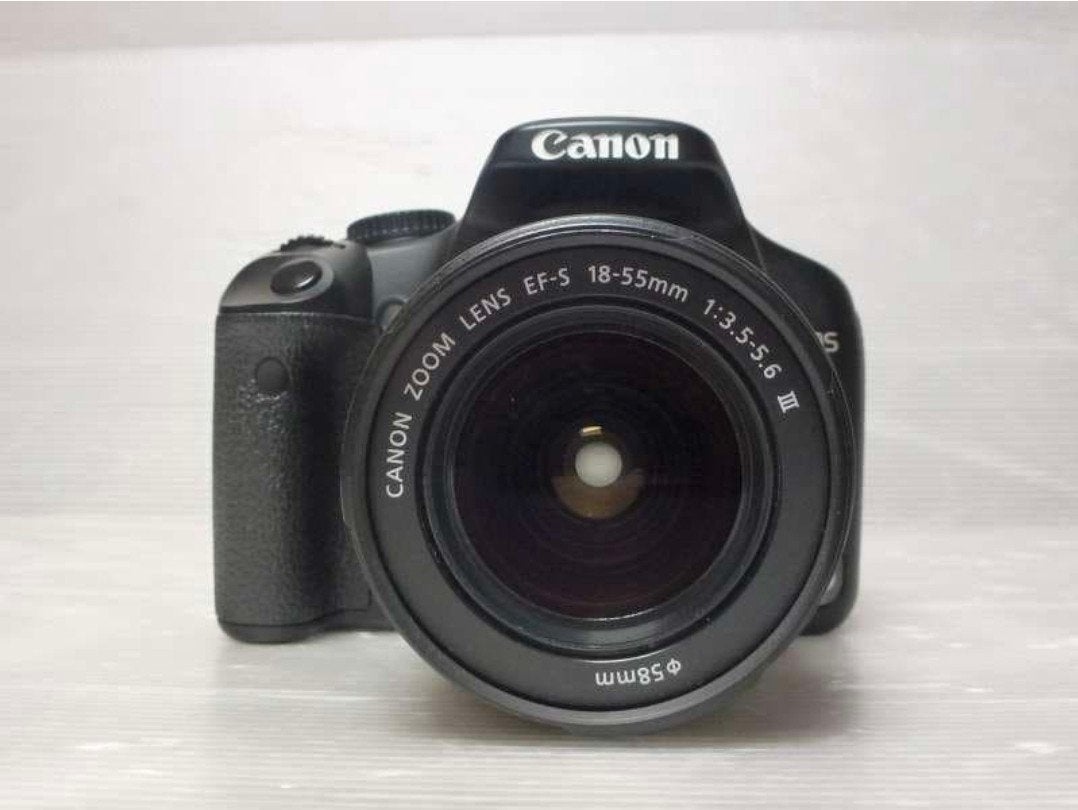 Reflex numérique Canon en très bon état
kit complet avec cha, TV, Hi-fi & Vidéo, Enlèvement, Comme neuf, Reflex miroir, Canon