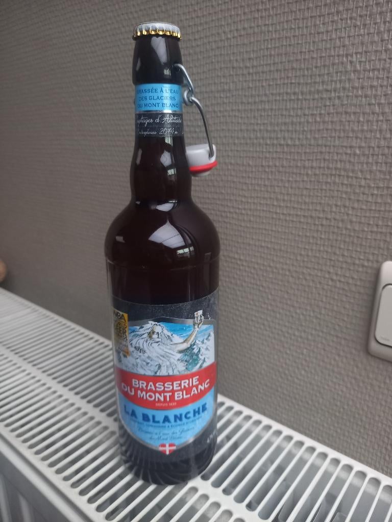 La Blanche: Brasserie du Mont Blanc, Verzamelen, Ophalen of Verzenden, Nieuw, Flesje(s), Overige merken