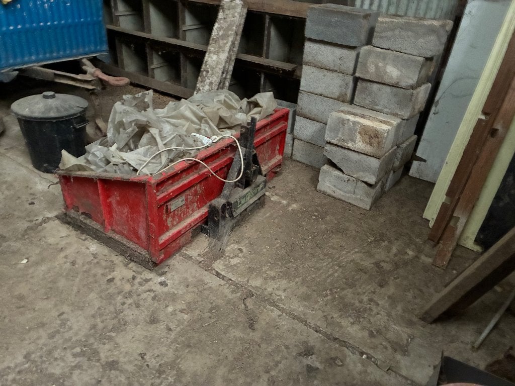Outils micro tracteur, Enlèvement