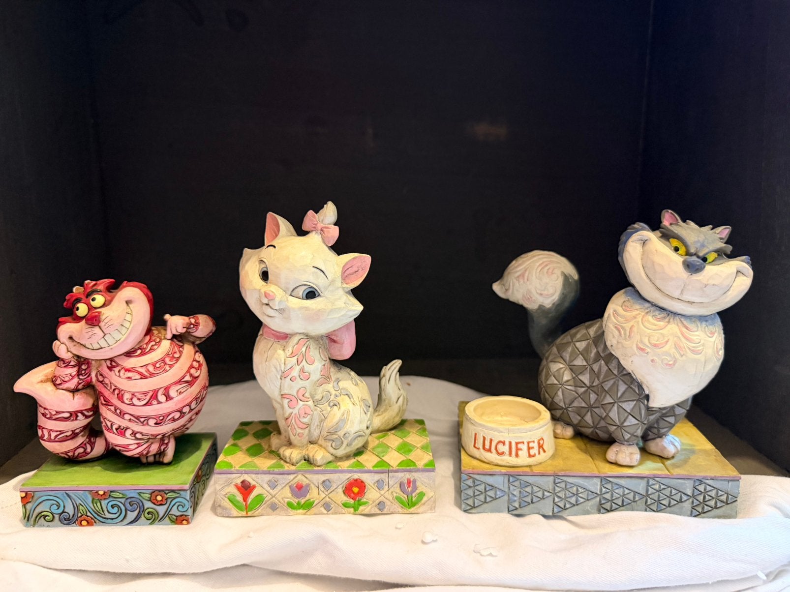 Disney traditions jim shore cats/katten collectie, Enlèvement ou Envoi, Comme neuf, Statue, Autres marques