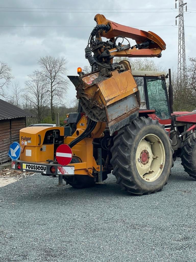 Maaiarm rousseau Fulgor 520L, Zakelijke goederen, Landbouw | Tractoren, Overige merken, 80 tot 120 Pk, Gebruikt, Ophalen