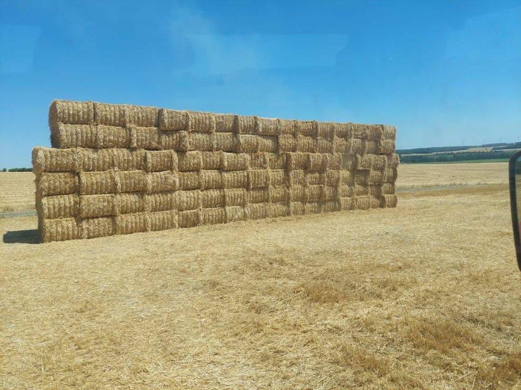 Hooi en stro te koop, Ophalen