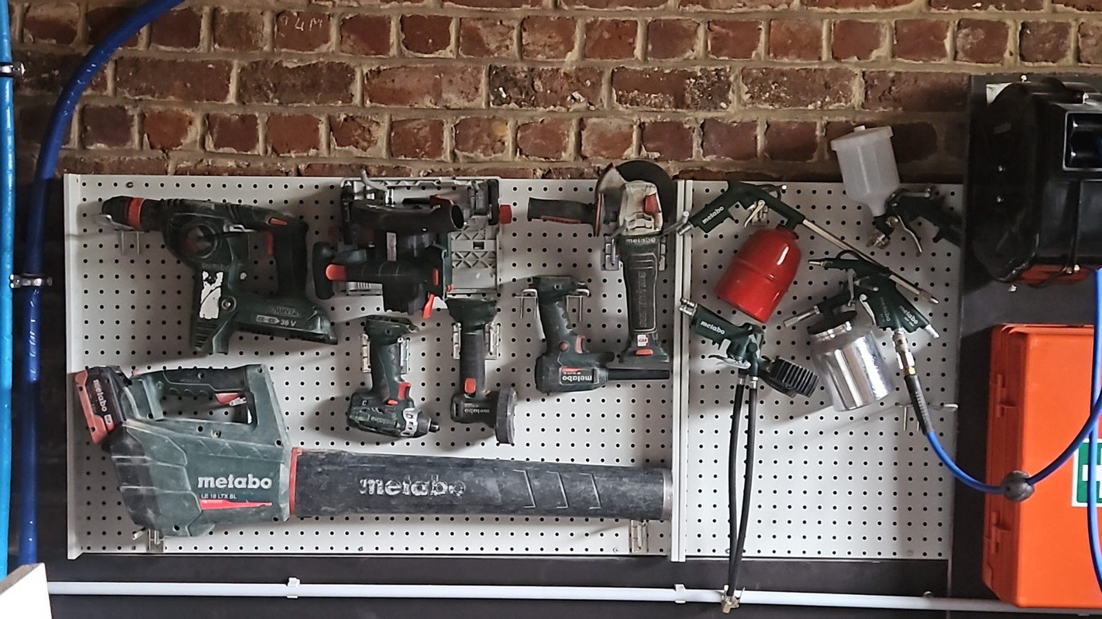 Matériel de construction et bricolage, Enlèvement
