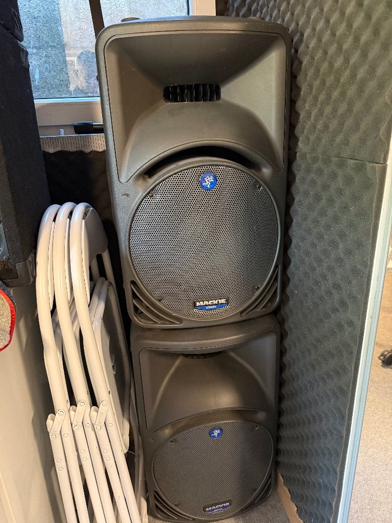 Paire d'enceintes Mackie C300Z – 300W RMS – Sono/DJ/KARAOKE, Autres marques, Enceinte de fête, Enlèvement, Utilisé