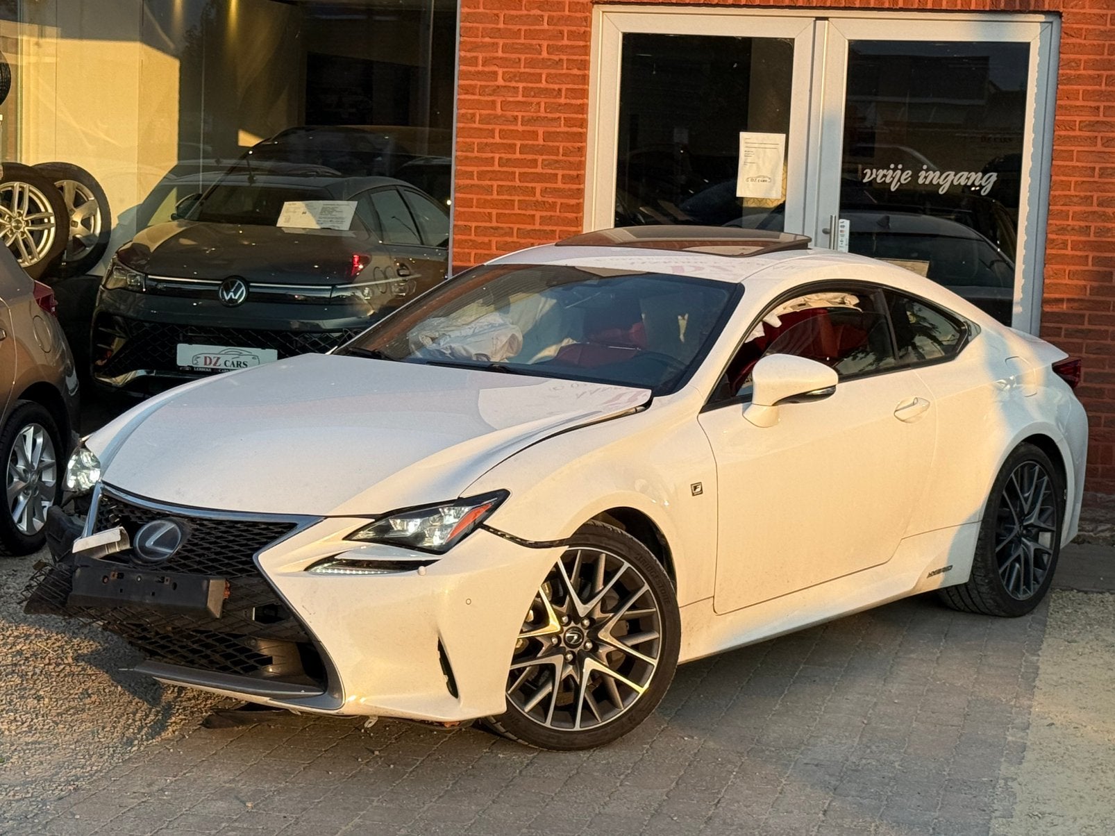 LEXUS RC300 H F-SPORT 2.5I 181PK |️SCHADEWAGEN️NAVI LEDER, 1800 kg, 4 cilinders, Leder, Bedrijf