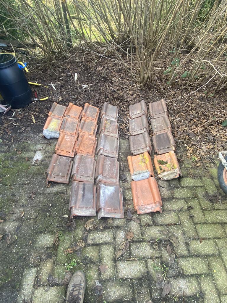 gevelpannen, Enlèvement ou Envoi, Pierre ou Argile, Utilisé, Moins de 5 m²