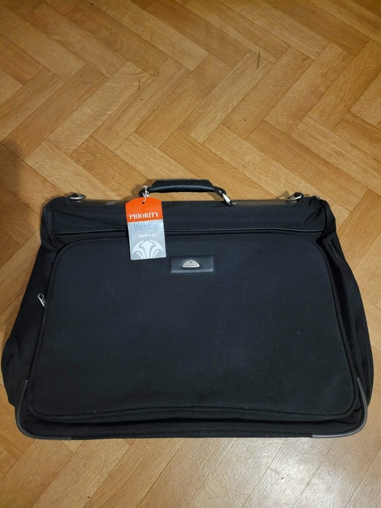sac bagage valise porte habits costume Samsonite, Bijoux, Sacs & Beauté, Valises, 35 à 45 cm, Comme neuf, Enlèvement, Autres matériaux