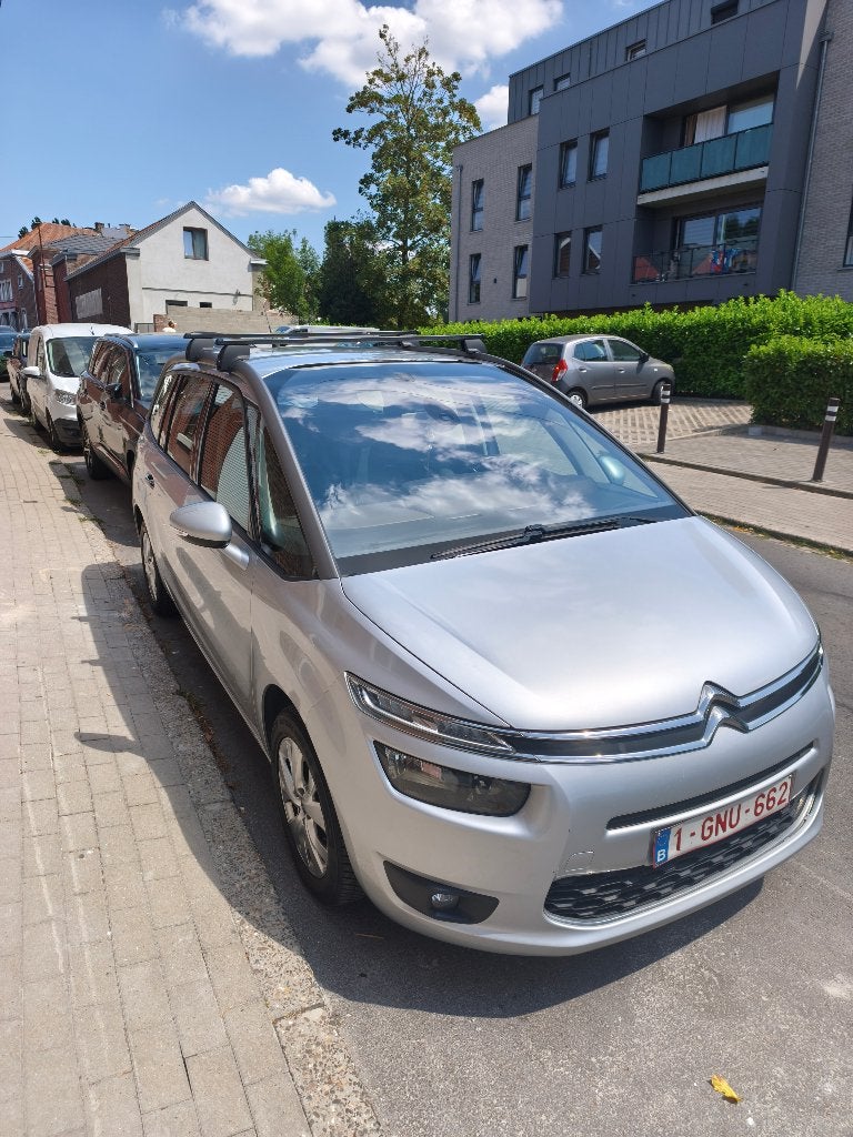 Citroen C4 Grand Picasso 7 place, Argent ou Gris, 7 places, Carnet d'entretien, 5 portes