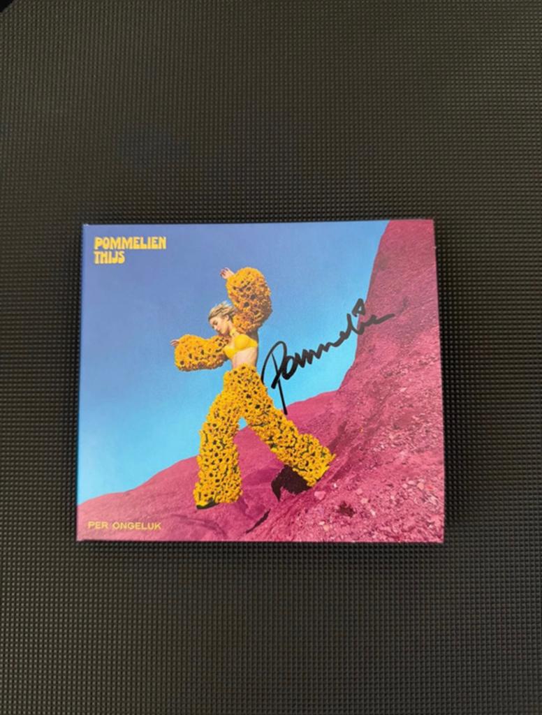 Gesigneerde cd Pommelien Thijs- Per ongeluk, Ophalen of Verzenden, Zo goed als nieuw