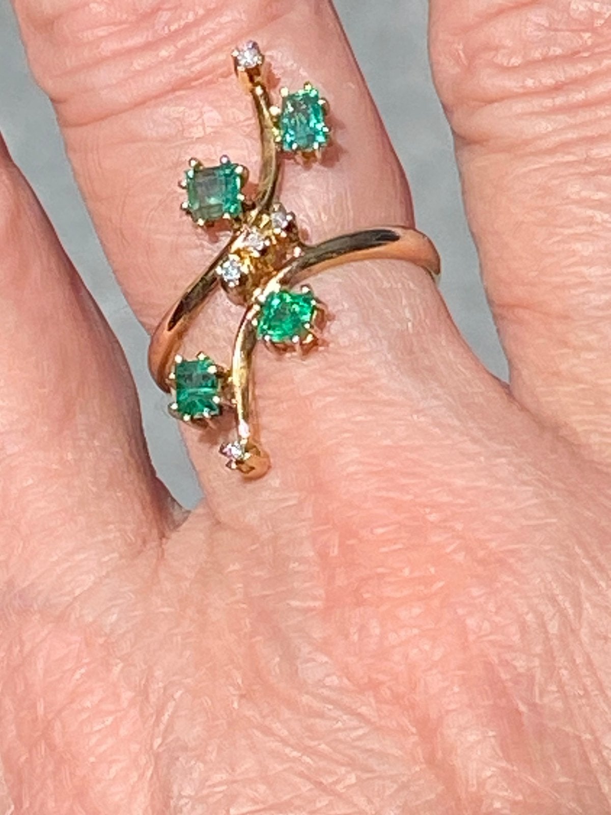 Zeer mooie ring van 18k goud en smaragden, Ophalen, Zo goed als nieuw, Goud, Goud