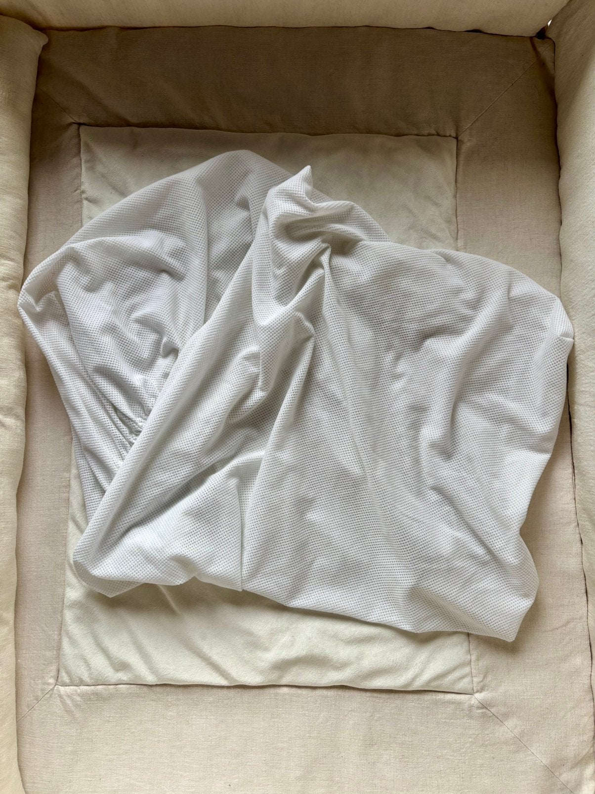 Wit hoeslaken Aerosleep 120x60, Jongetje of Meisje, Ophalen of Verzenden, Zo goed als nieuw, Aerosleep