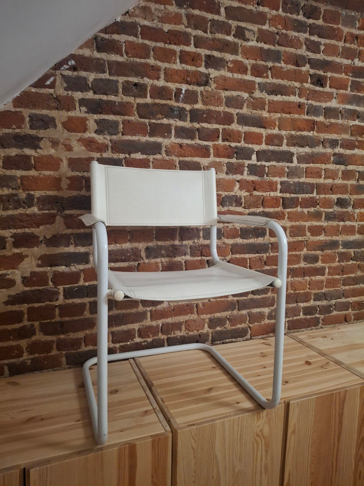 witte stoel, Huis en Inrichting, Stoelen, Ophalen, Wit, Leer