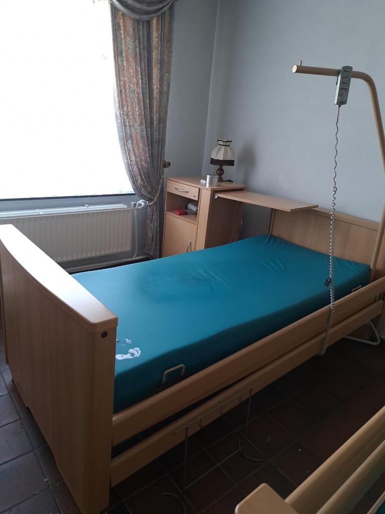 Ziekenhuisbedden te koop, Ophalen