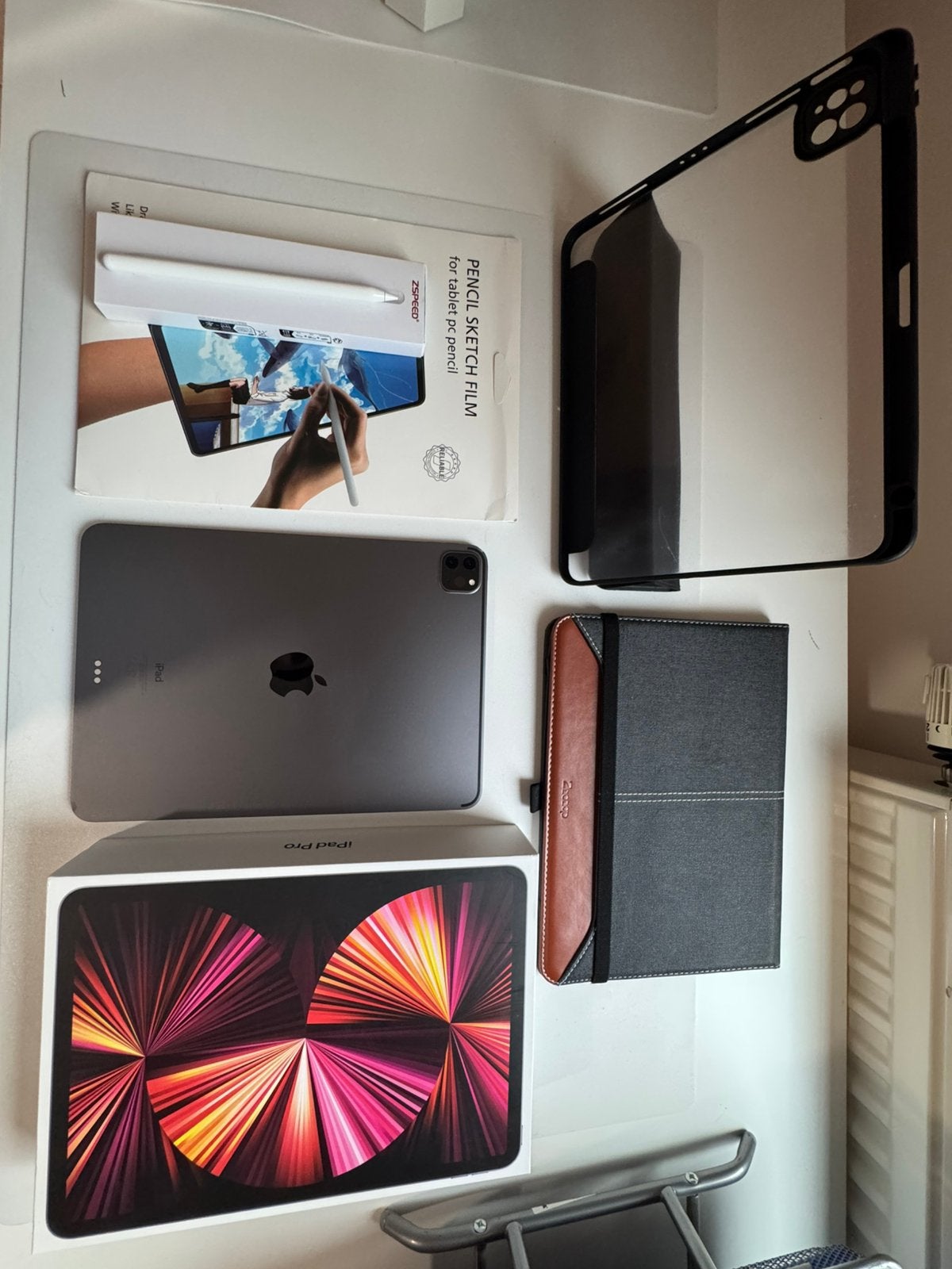 iPad Pro 11" 128Go Gris Sidéral + Accessoires, Informatique & Logiciels, Apple iPad Tablettes, Gris, 11 pouces, Comme neuf, Enlèvement