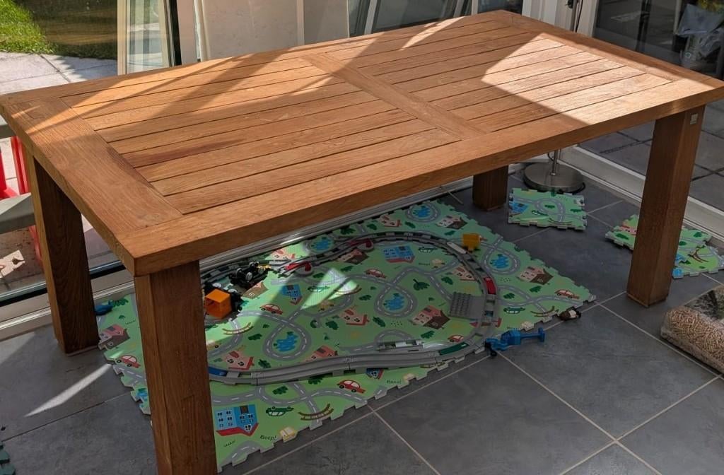 Eetplaats plus 6 rieten stoelen, Enlèvement, Comme neuf, 6 à 8 chaises