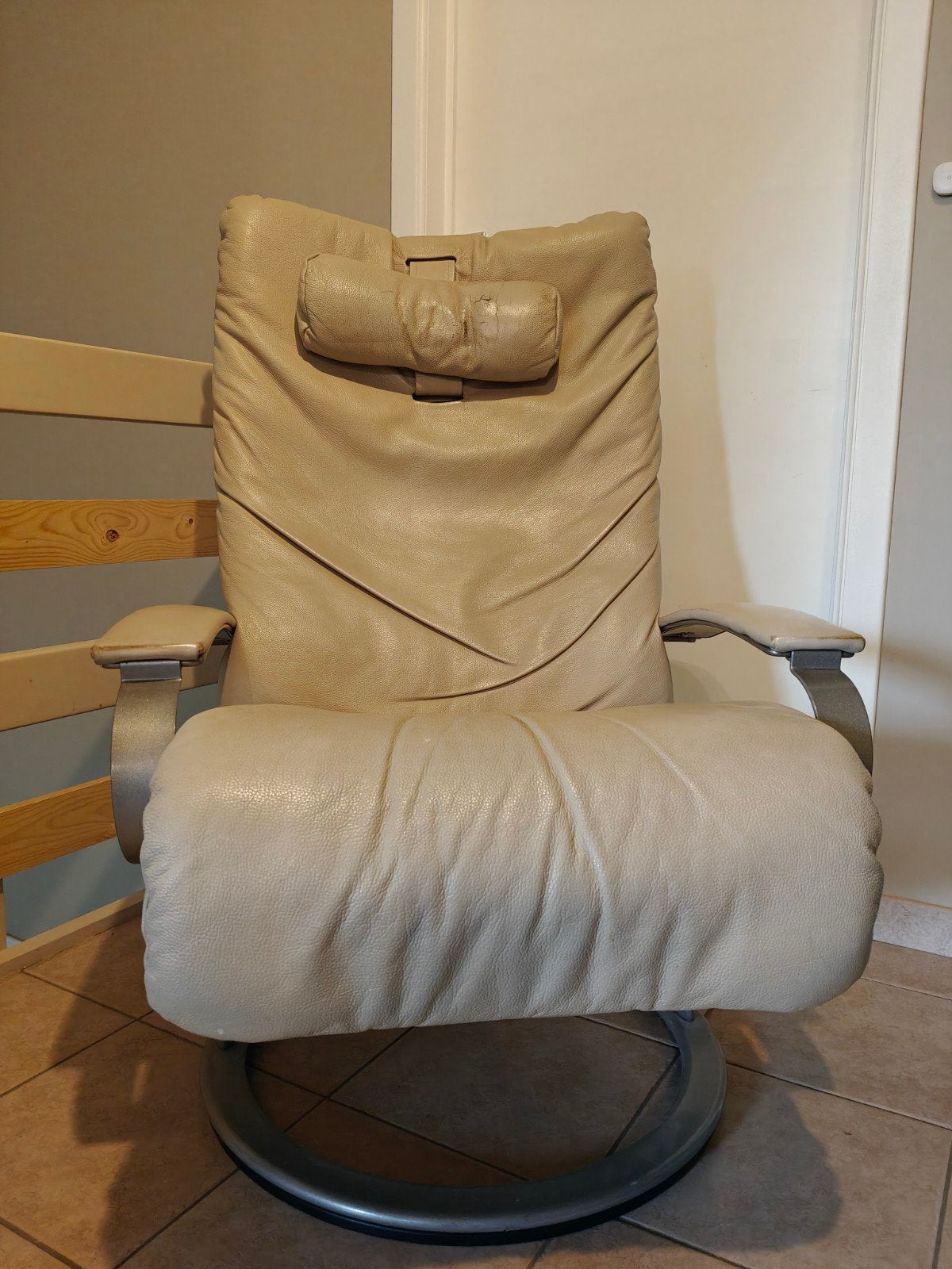 relax zetel crème kleur - leer, Huis en Inrichting, Ophalen, Leer