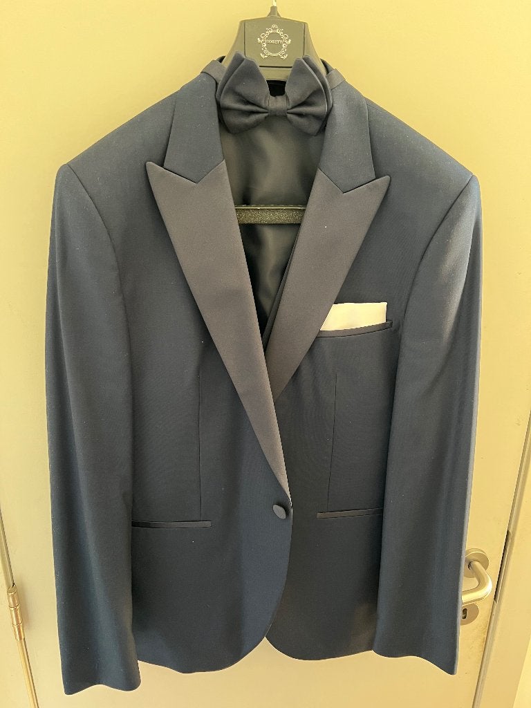 Smoking bleu nuit complet 3 pièces – élégant & moderne, Enlèvement ou Envoi, Neuf, Taille 52/54 (L), Vêtements
