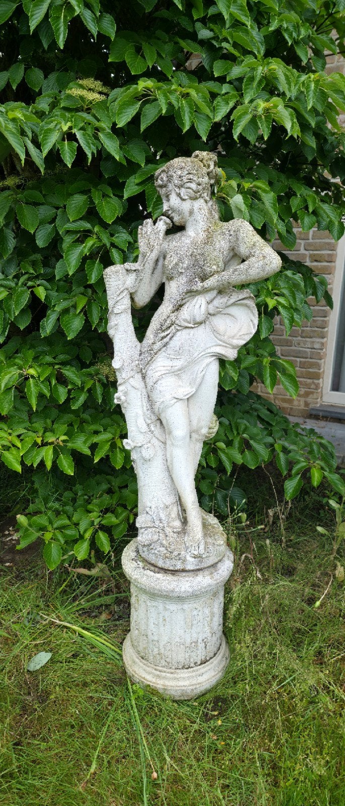 Prachtig Klassiek Tuinbeeld "Flora" met Sokkel – Beton, Tuin en Terras, Tuinbeelden, Beton, Ophalen