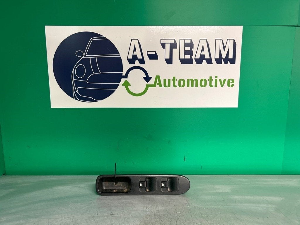 COMMUTATEUR VITRES ELECTRIQUES 206 (2A / C/H/J/S) (|27461|), Kontakt-peugeot@peugeot.com, Utilisé, Peugeot Deutschland GmbH, Bahnhofsplatz
65423  Rüsselsheim, DE
