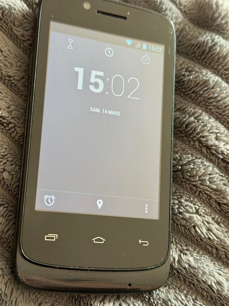 Gsm logicom, Telecommunicatie, Mobiele telefoons | LG, Ophalen of Verzenden, Zo goed als nieuw