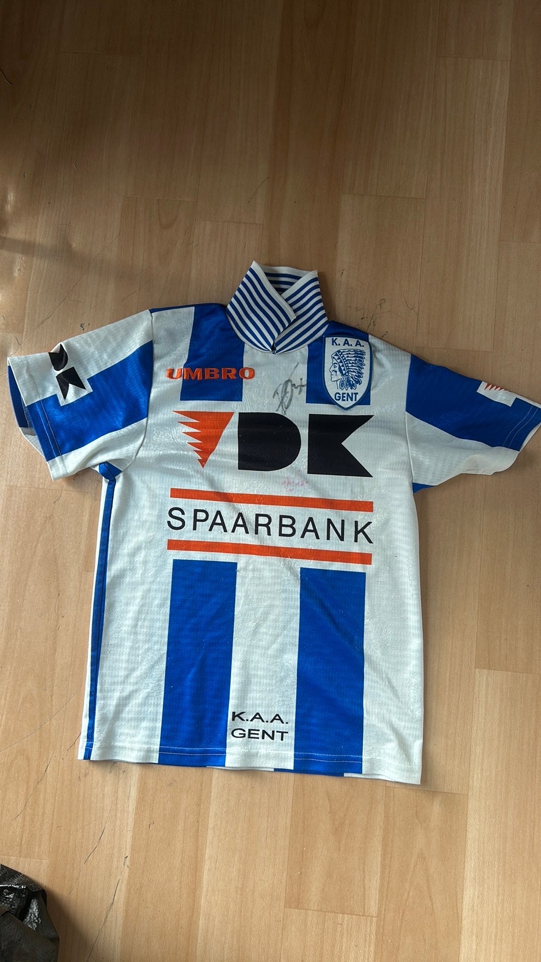 Gesingeerd truitje KAA GENT 1997-98, Ophalen of Verzenden, Zo goed als nieuw