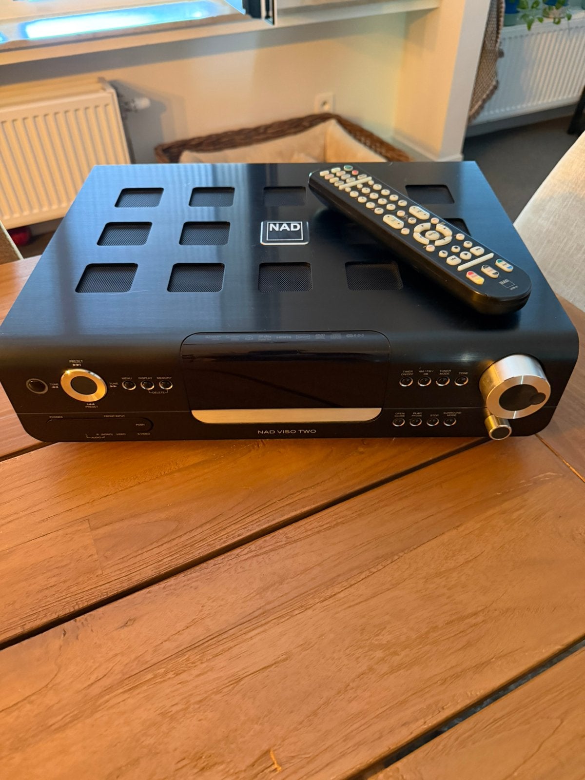 NAD Viso Two, Gebruikt, 60 tot 120 watt, Stereo, Ophalen