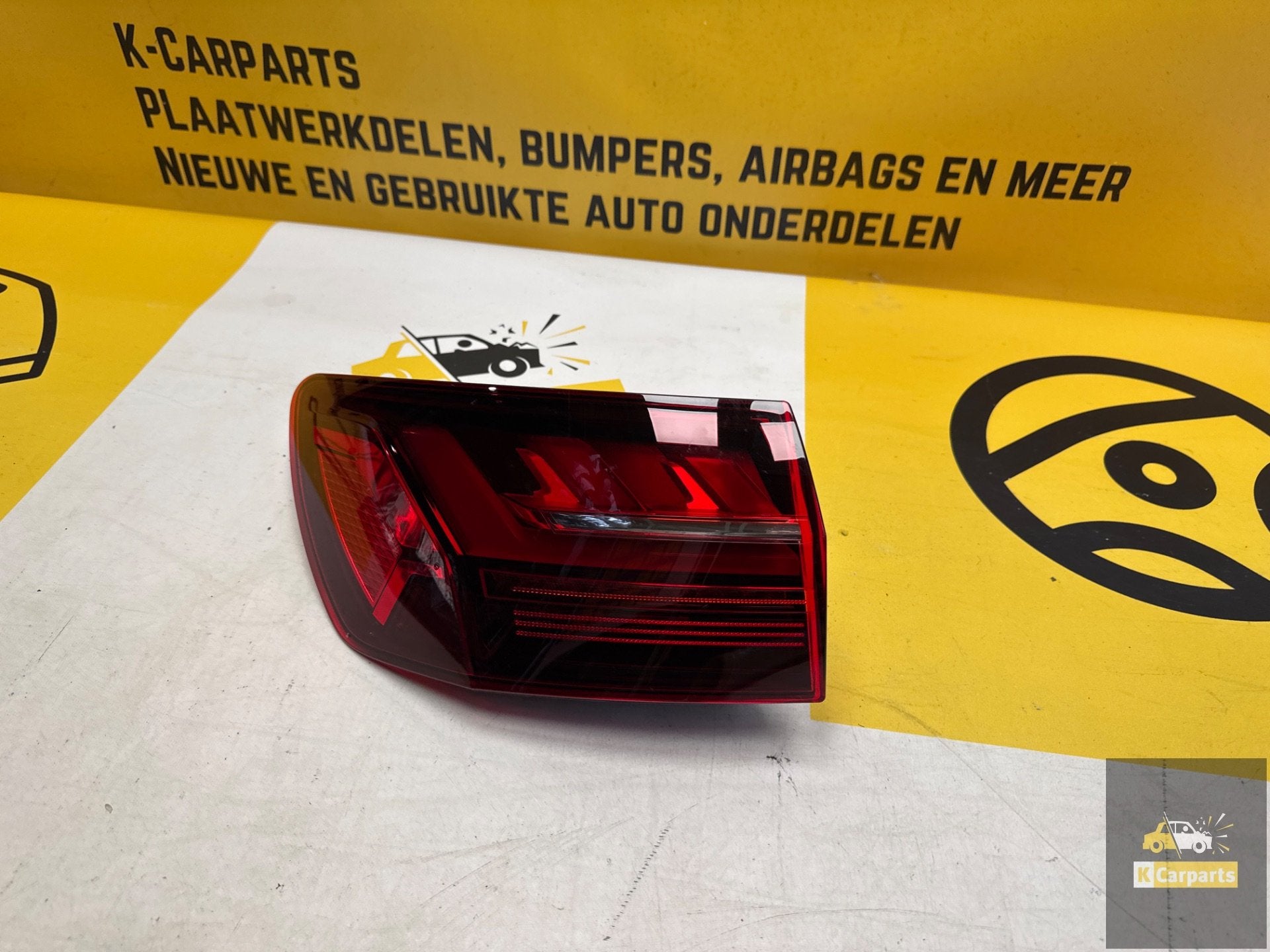 Audi A4 facelift links achterlicht 8W9945091AC Origineel, Info@fabrikant.eu, Fabrikantstraat 1
1000 AA  Amsterdam, NL, Audi, Fabrikant BV