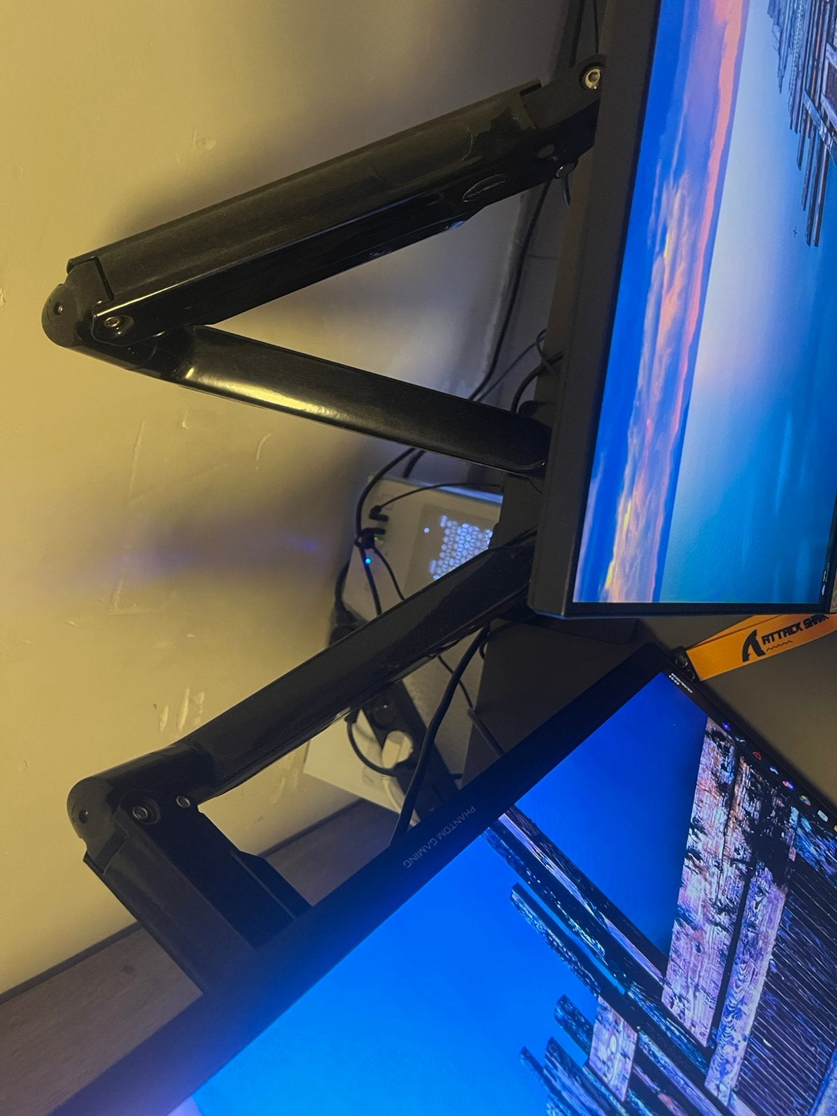 Dubbele Monitor + Verstelbaare Monitorbeugel Voor Beide., Ophalen of Verzenden, Zo goed als nieuw, Gaming, IPS