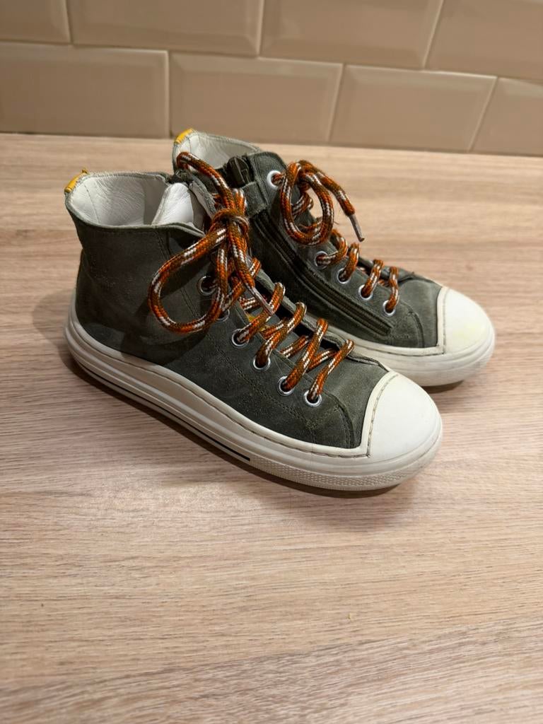 Jongens sneakers maat 28, Ophalen, Zo goed als nieuw