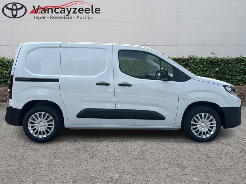 Toyota ProAce Van SWB Comfort 16570 + BTW, Autos, Achat, Euro 6, ProAce, Noir