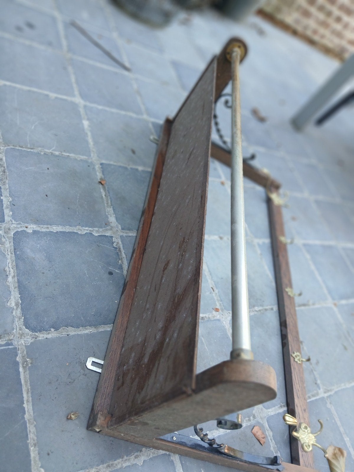 kapstok met hoedenplank, Ophalen