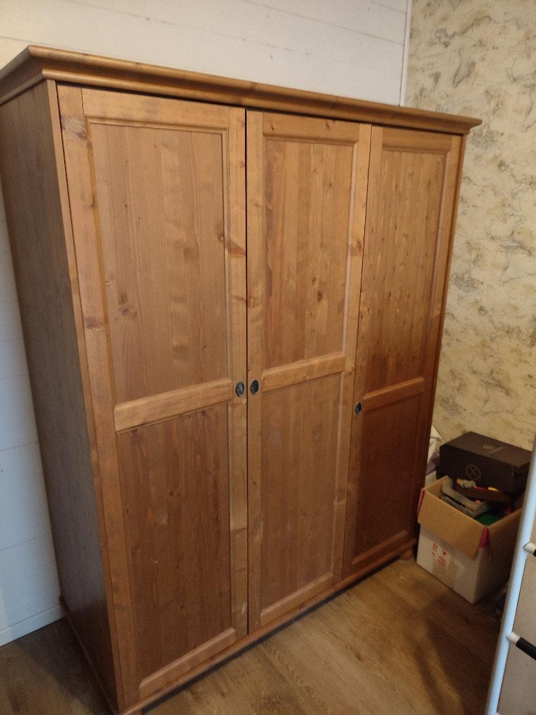 Kleerkast Ikea, Ophalen, Met deur(en), 100 tot 150 cm, Zo goed als nieuw
