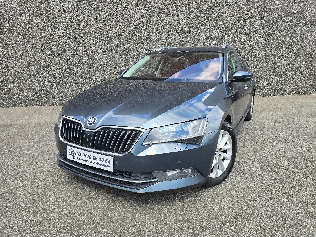 Skoda Superb SW 1.6 CR TDi Style DSG  AIRCO/GPS/PDC+CAMERA.., Auto's, Skoda, Stof, 4 cilinders, Bedrijf, 5 deurs