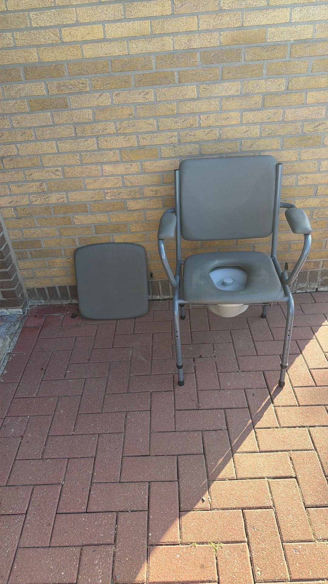Wc stoel, Ophalen, Zo goed als nieuw