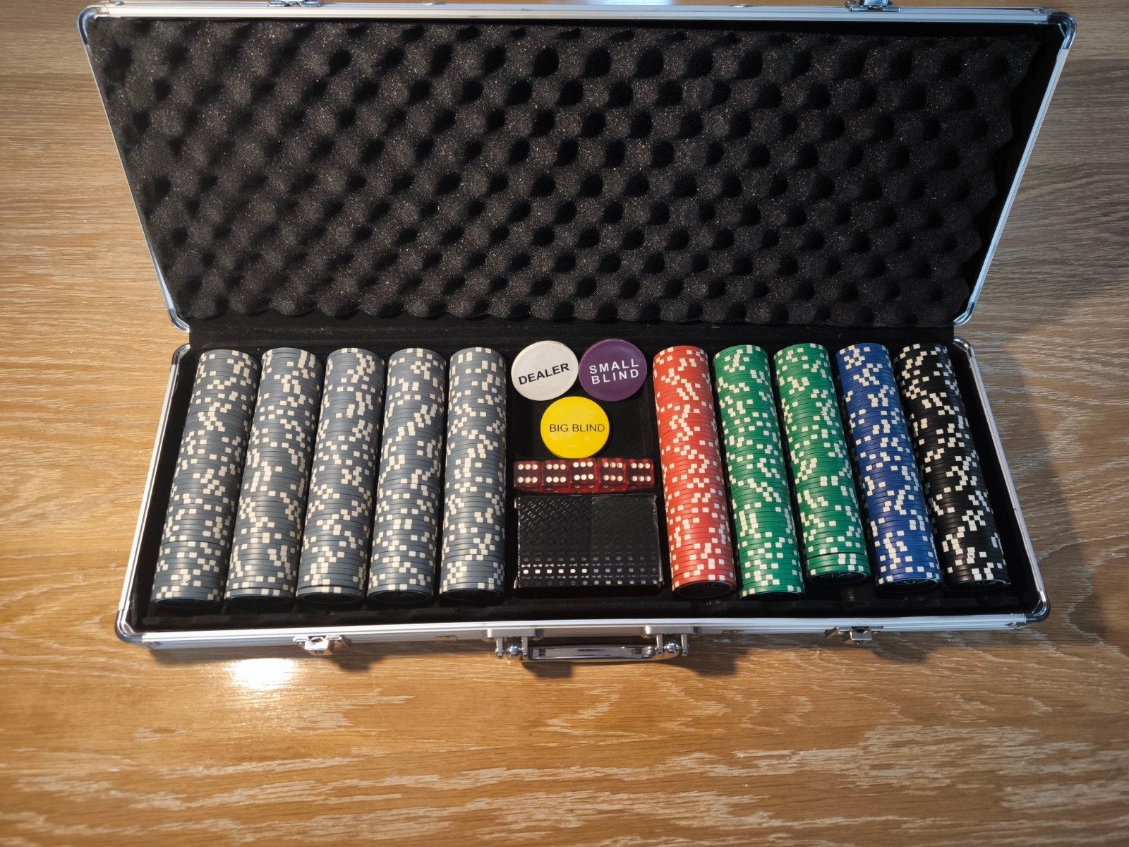 set de poker complet, Hobby & Loisirs créatifs, Cinq joueurs ou plus, Enlèvement, Utilisé
