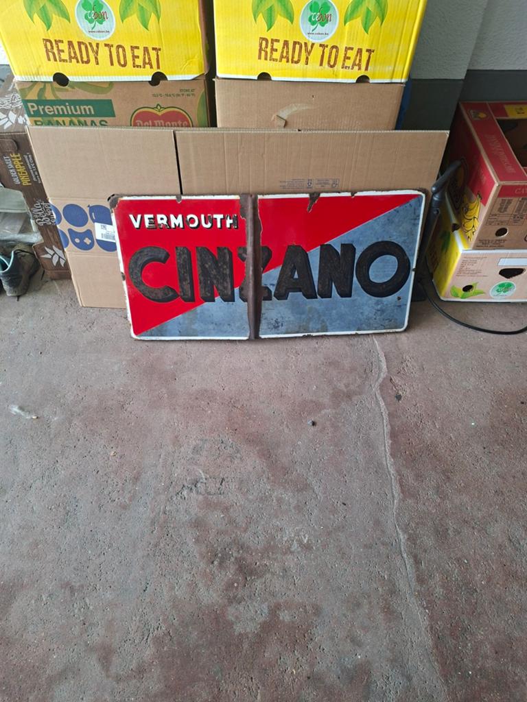 Cinzano emaillebord 1948, Enlèvement
