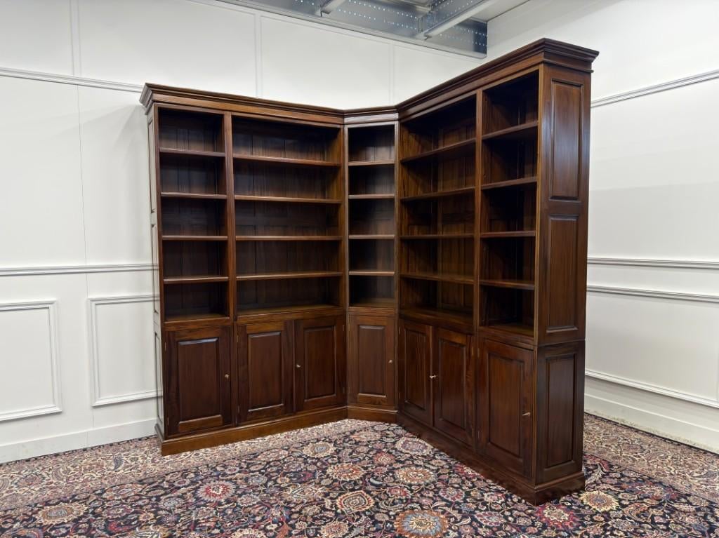 Klassiek Engelse Hoekkast Boekenkast, Antiek en Kunst, Ophalen
