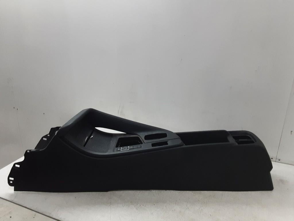 CONSOLE CENTRALE BMW X1 (F48) (01-2014/06-2022) (9335198-18), Mevr. I. Hauben, Utilisé, BMW, Rue de l'Espoir 34 34
4030  GRIVEGNÉE, BE